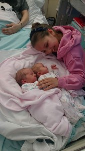 Big sister Emily meets her new twin sisters Daisy and Lily